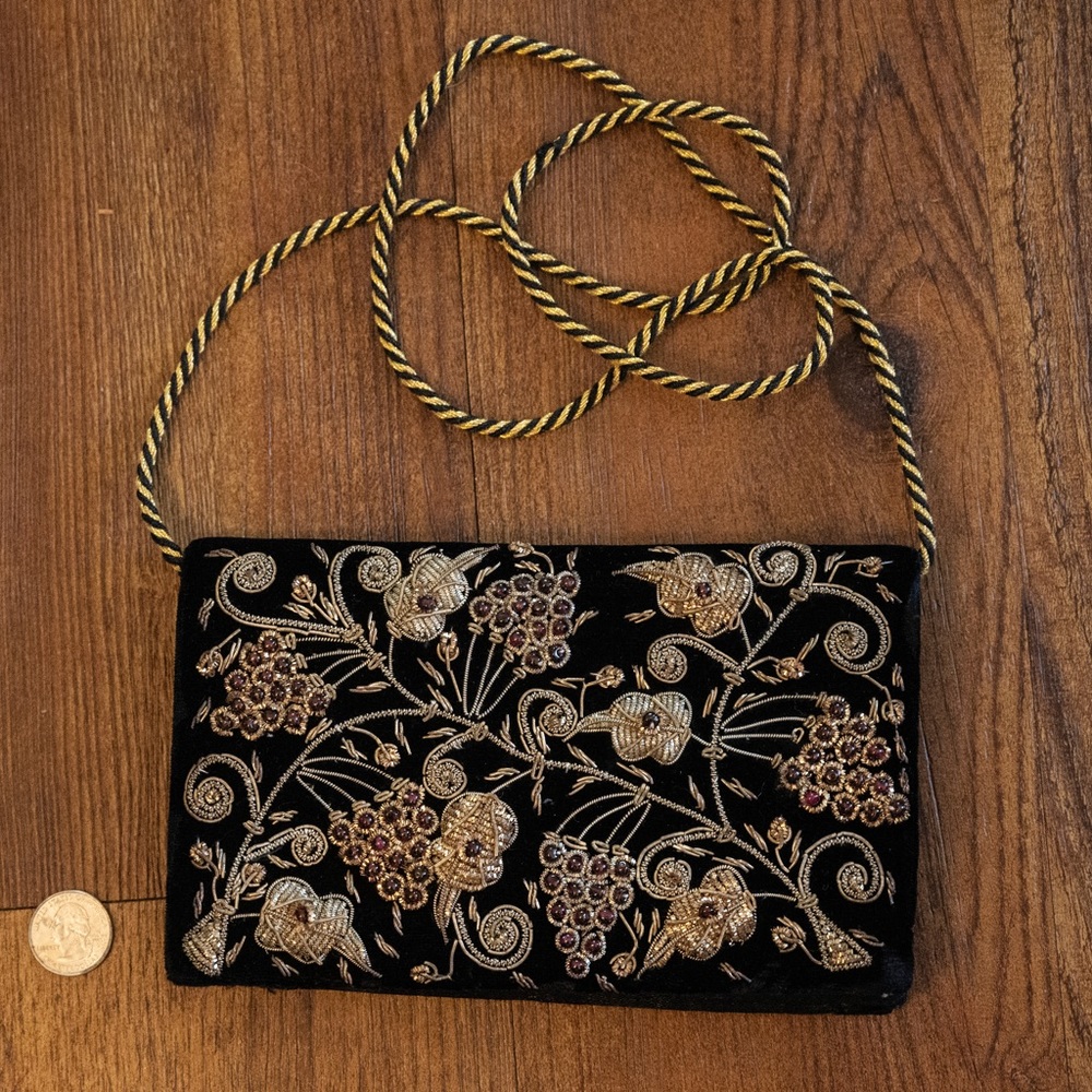 Vintage velvet embroidered handbag